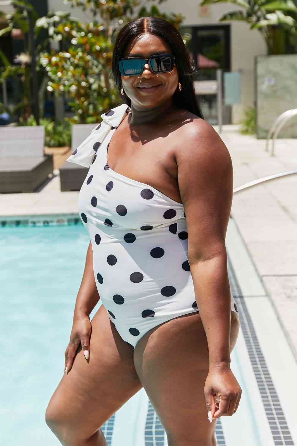 Maillot de bain une pièce asymétrique Marina West Swim Deep End
