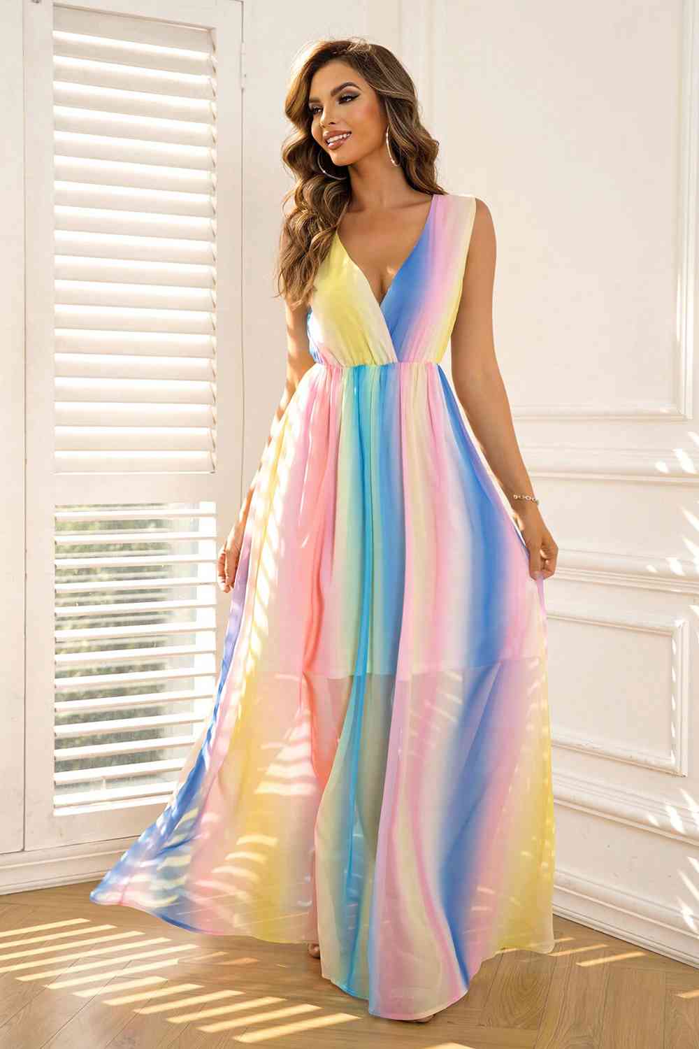 Robe longue sans manches à col surplis
