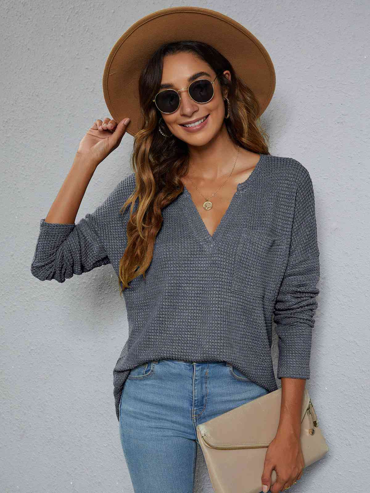 Haut en tricot gaufré à épaules tombantes et coupe haute