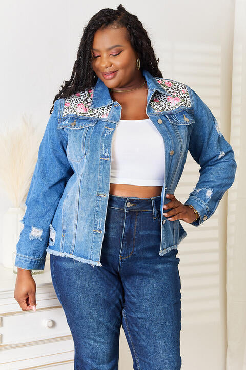 Veste en jean à ourlet brut et imprimé léopard fleuri Baeful