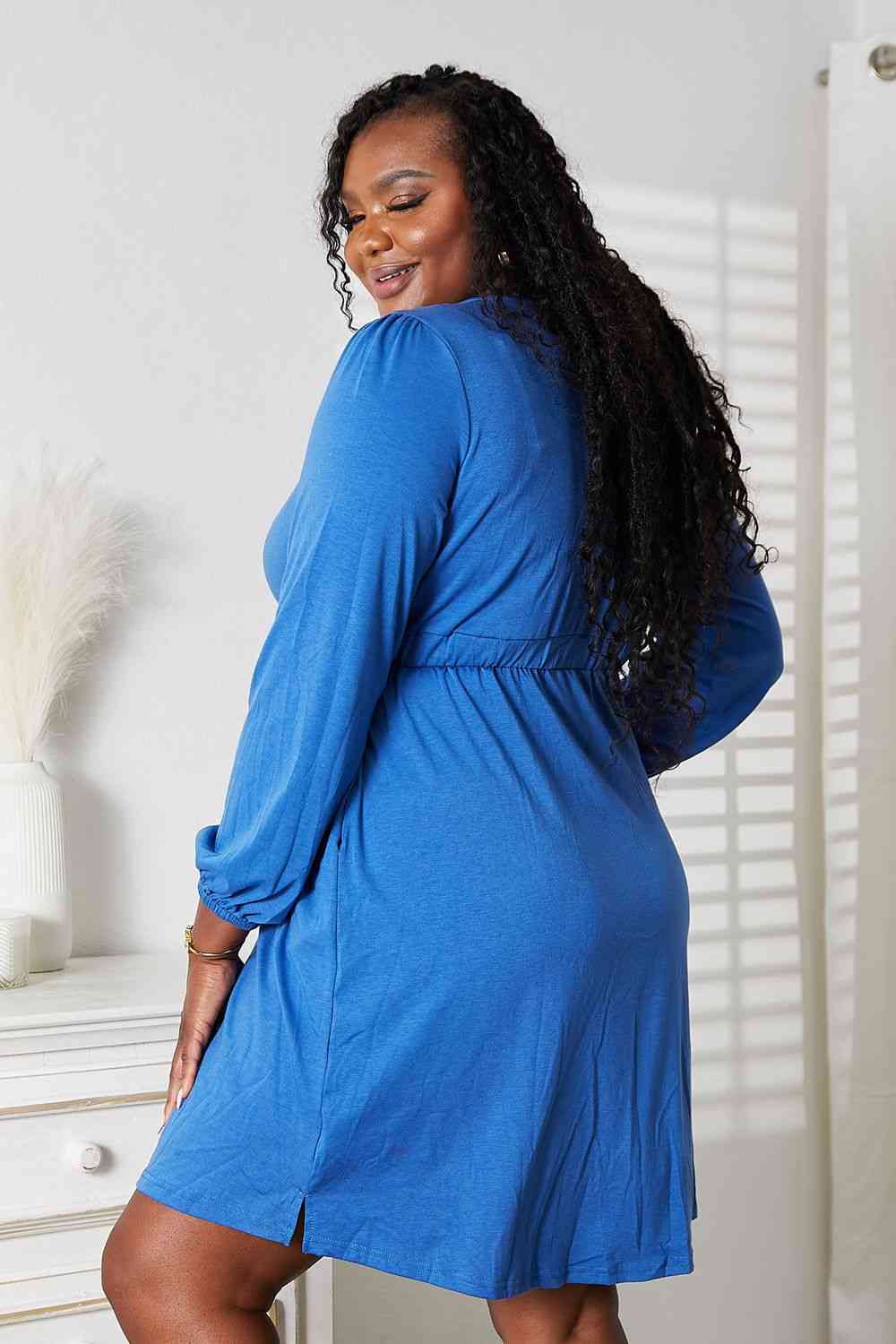 Robe magique à manches longues et col rond, taille empire, à double prise