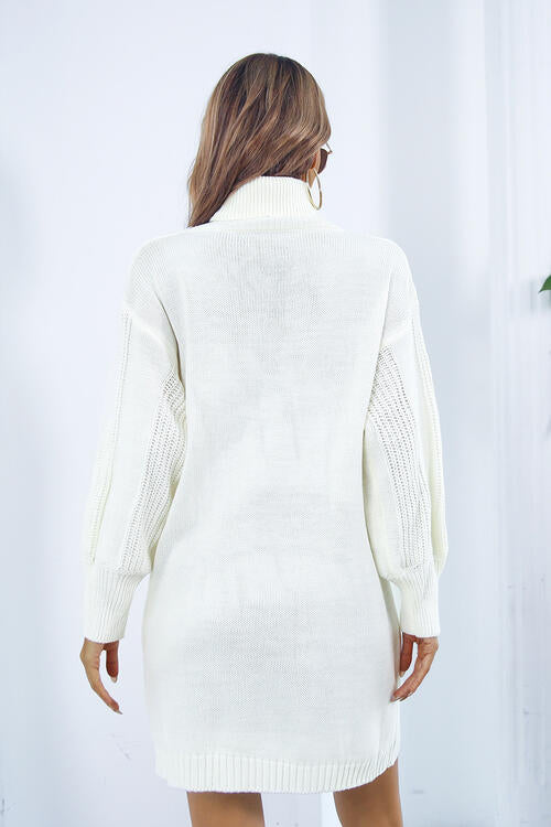 Robe pull à col roulé ajouré et manches longues