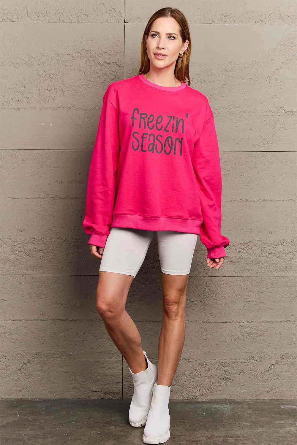 Sweat-shirt graphique Simply Love Full Size FREEZIN' SEASON