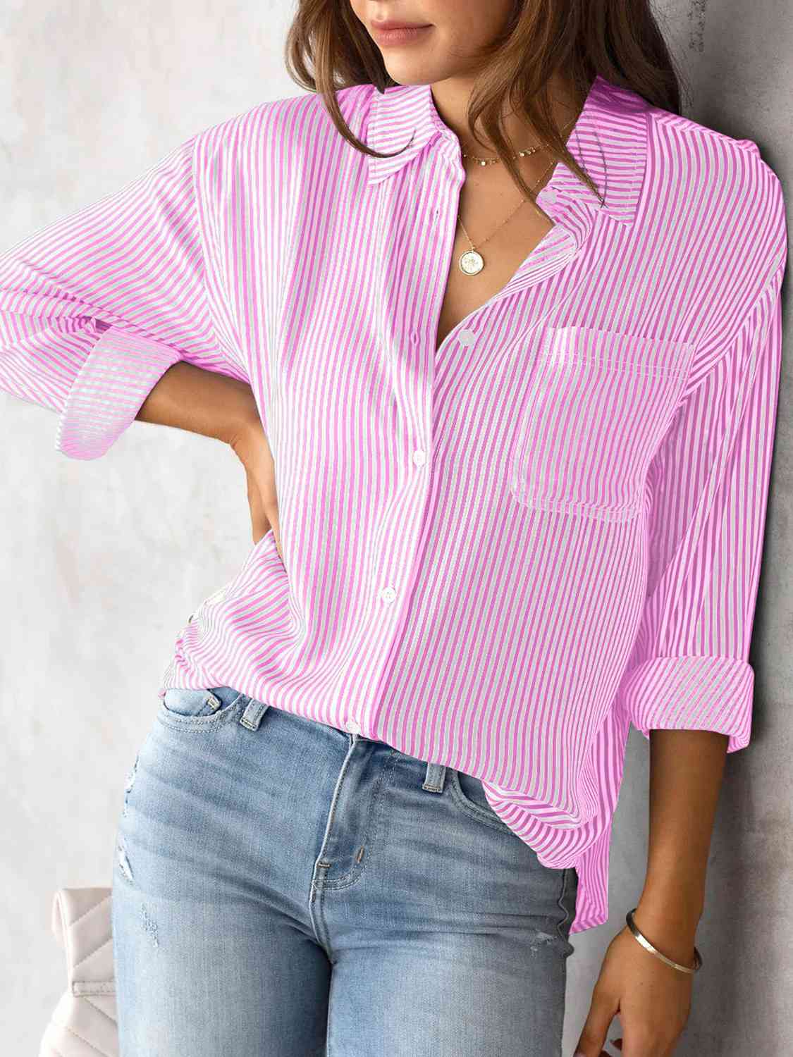 Chemise à col rayé avec poche
