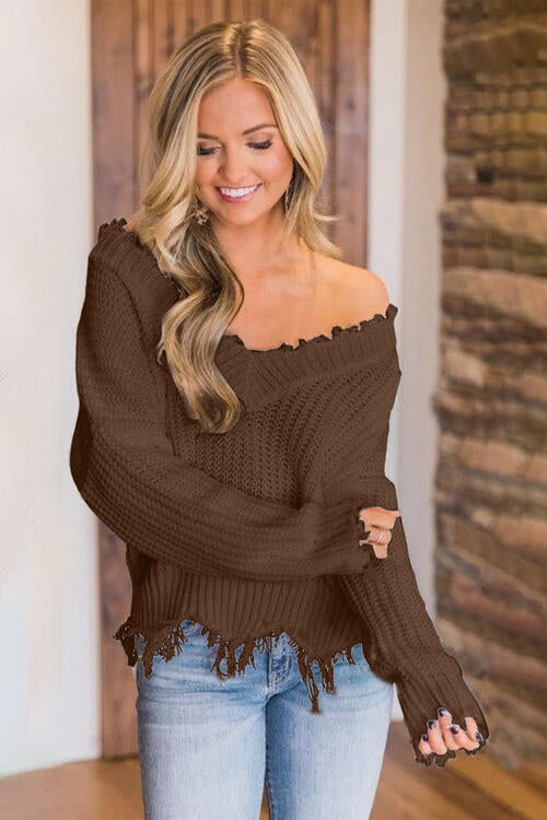 Pull à ourlet effiloché et épaules tombantes