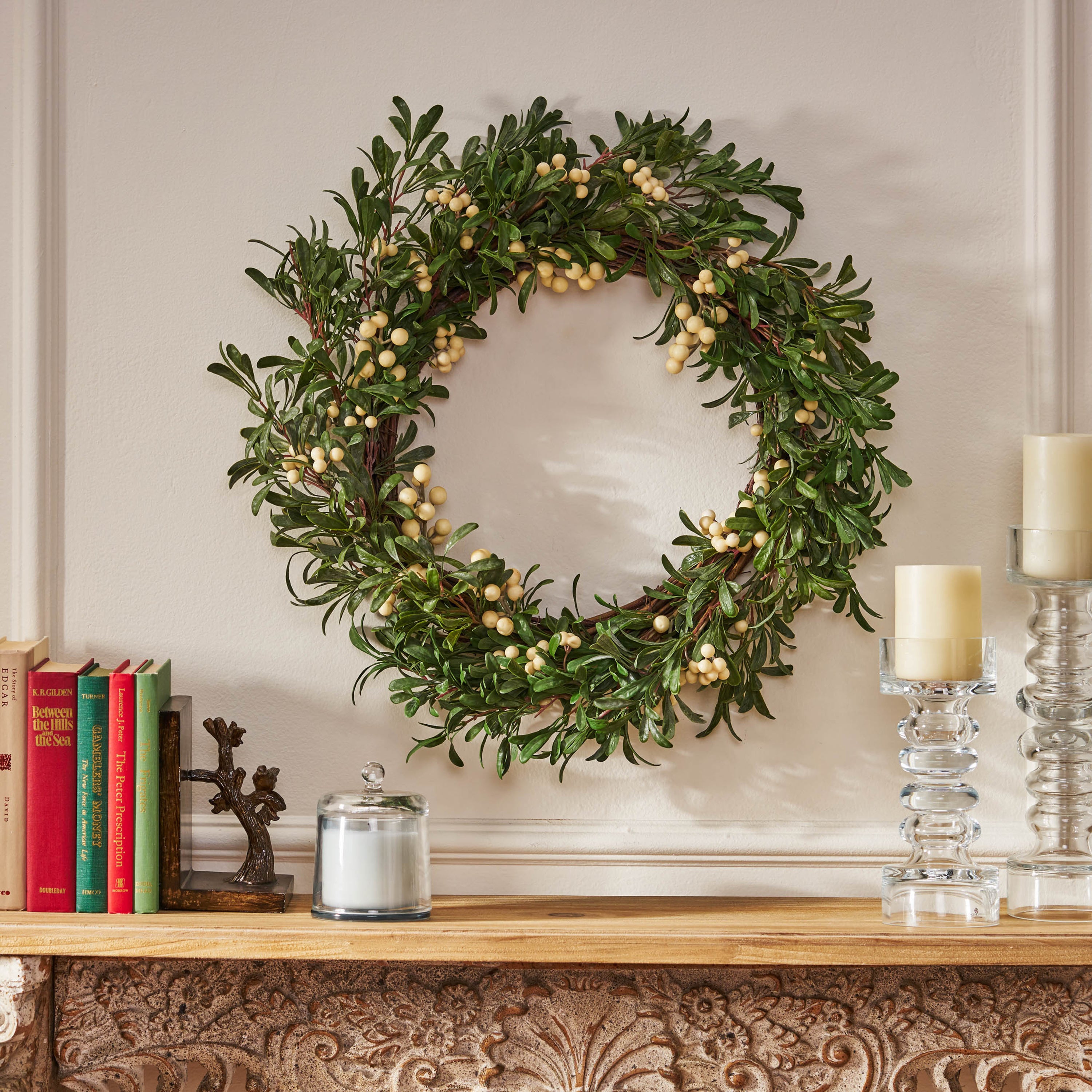 29" SNOWBERRY WREATH