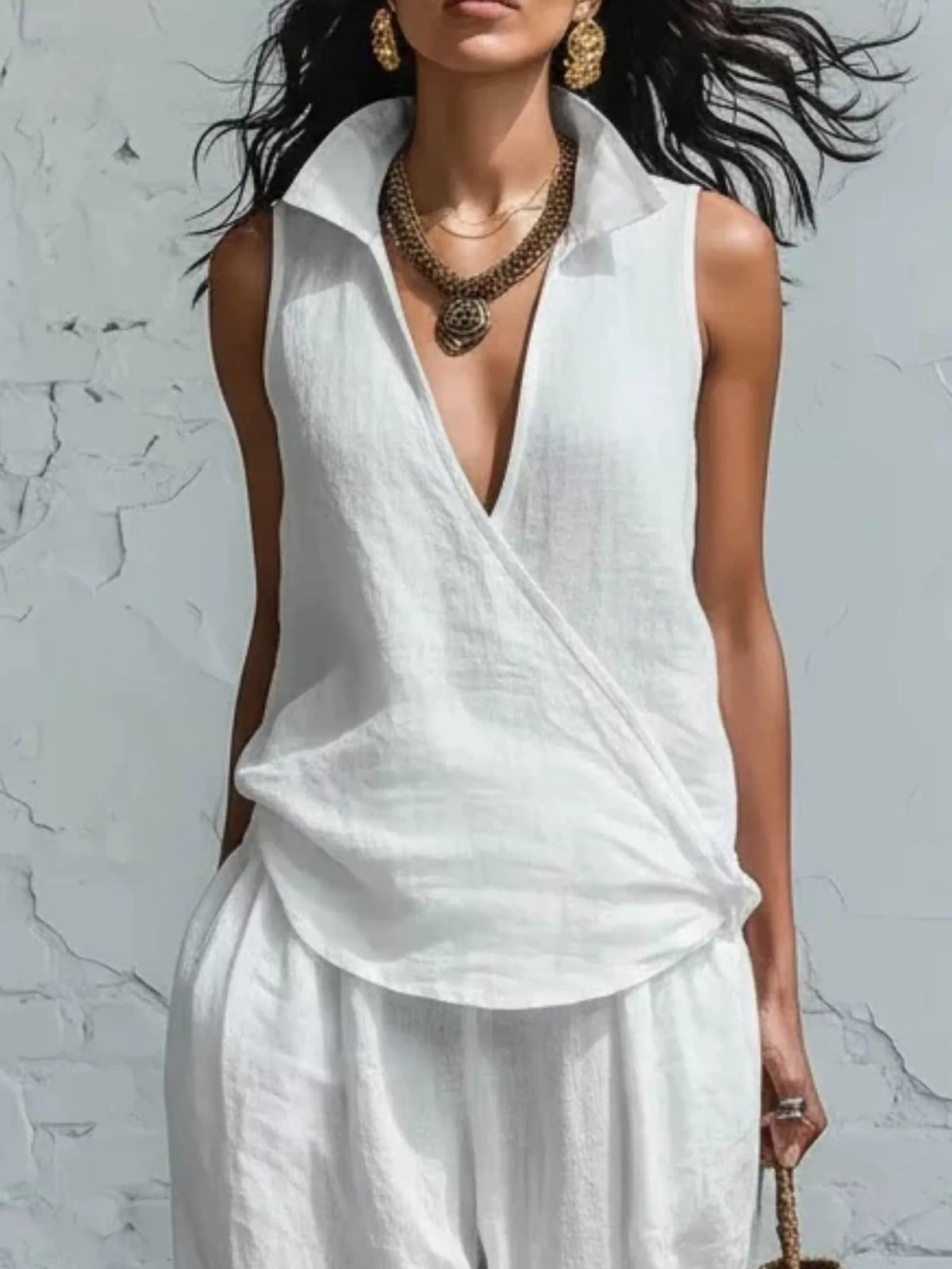 Sleeveless top and pants set