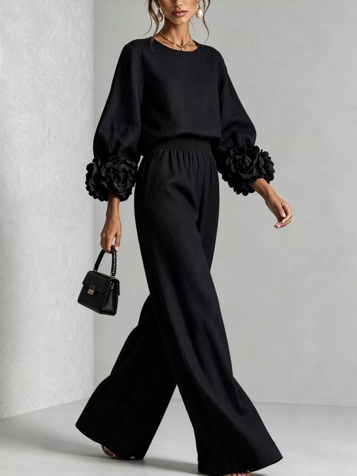 Floral-cuff top and pants set – black