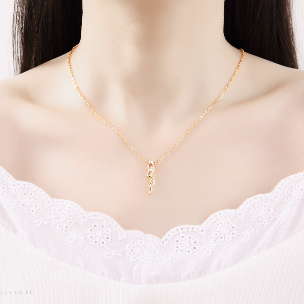 Geometric pendant necklace
