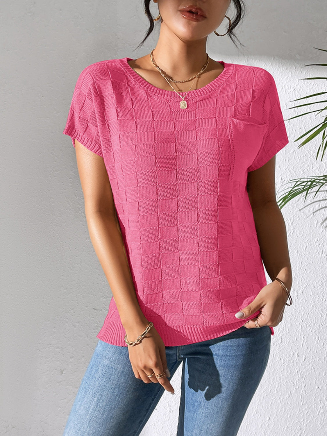 Short-sleeve knit top