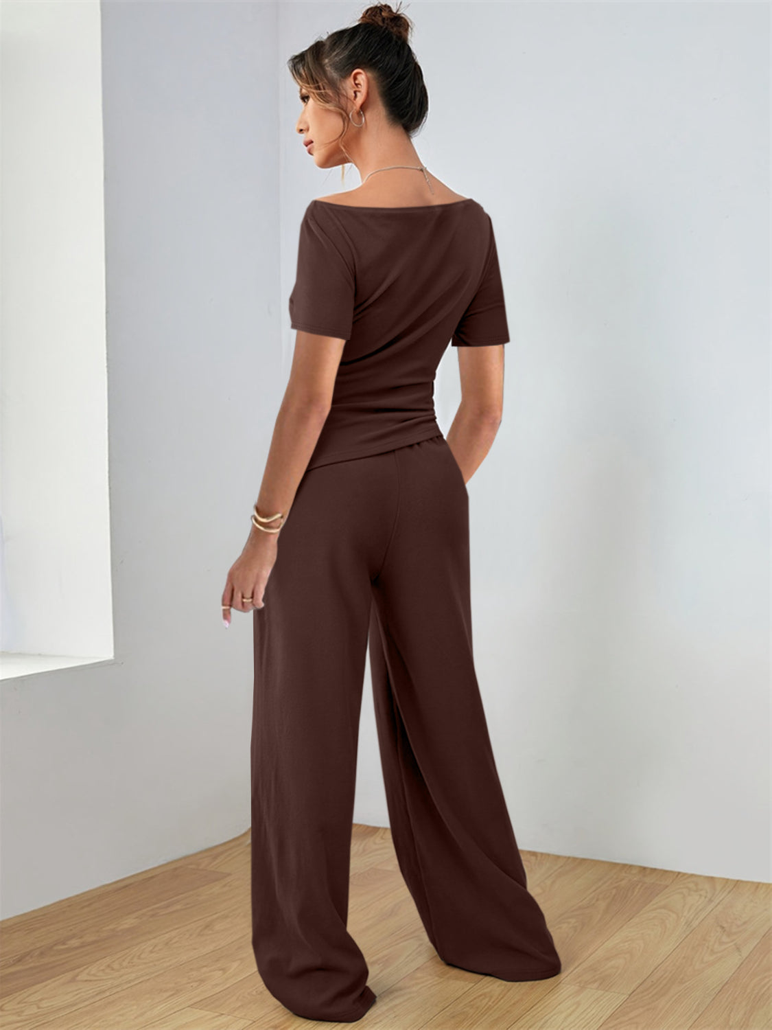 Tee and pants set