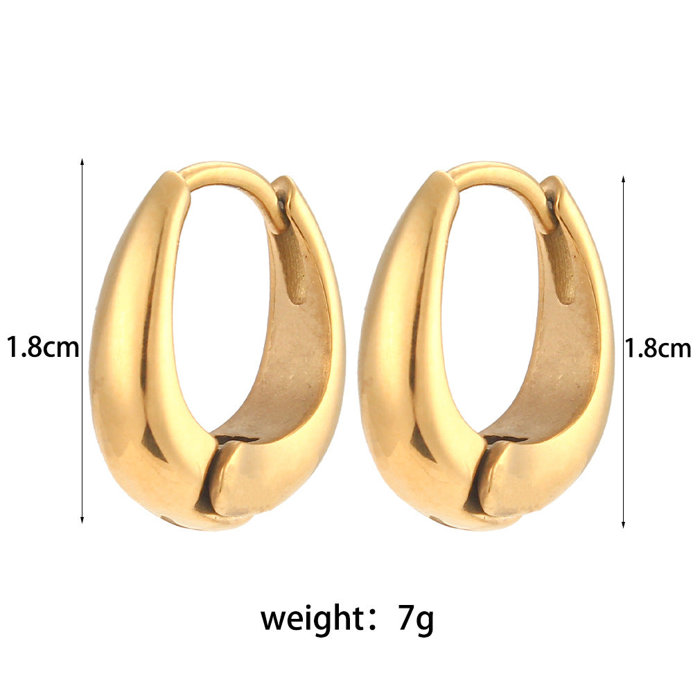 Minimal gold earrings