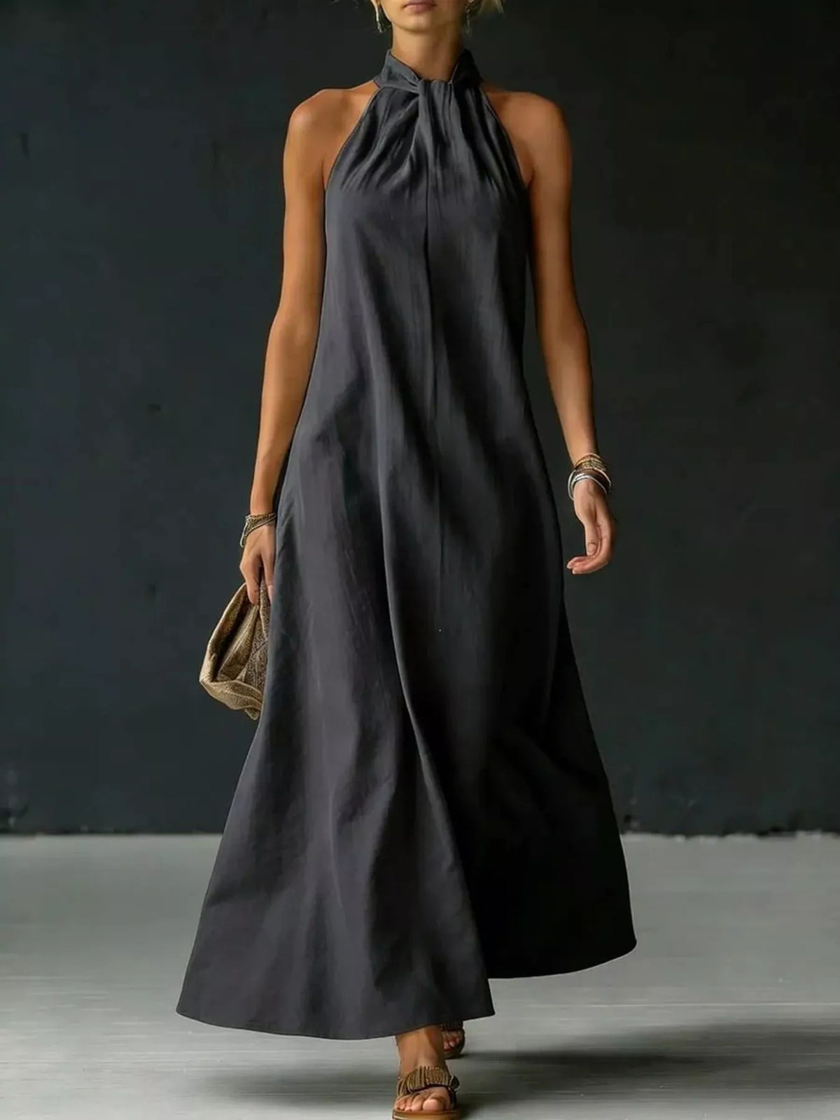 Halter maxi dress – black