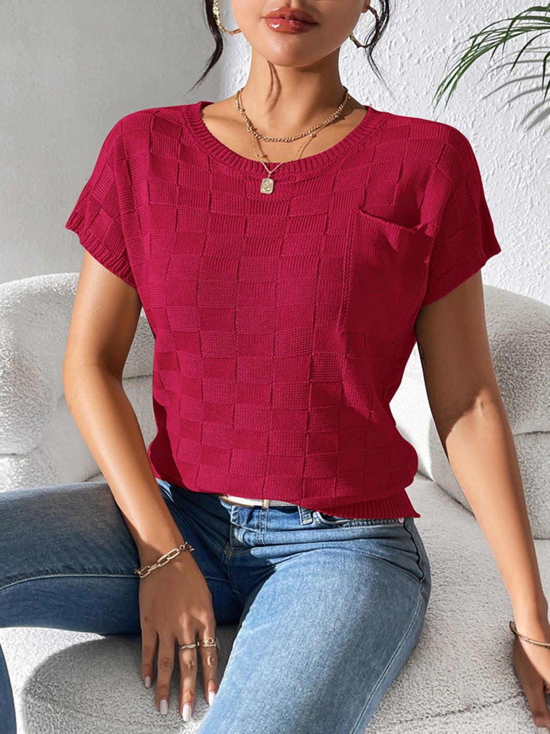 Short-sleeve knit top