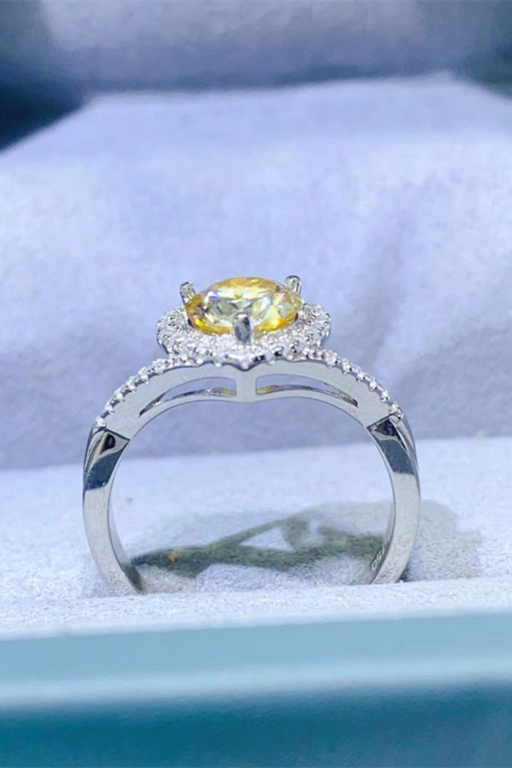 1 ct moissanite heart ring