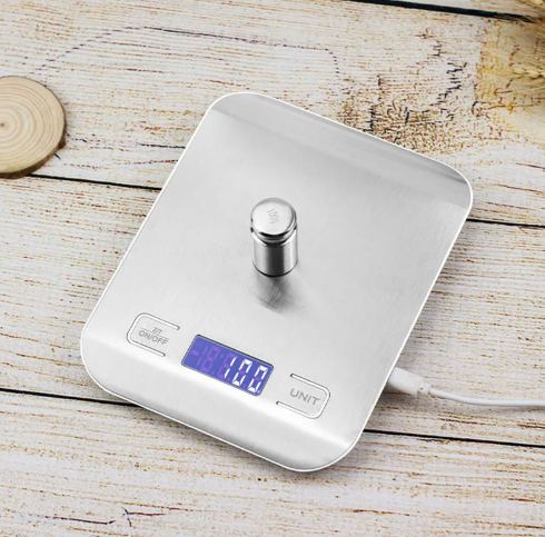 Compact kitchen scale