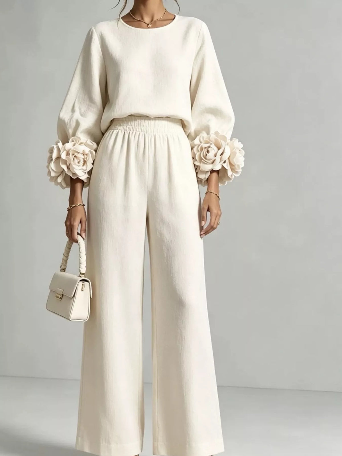 Floral-cuff top and pants set – white