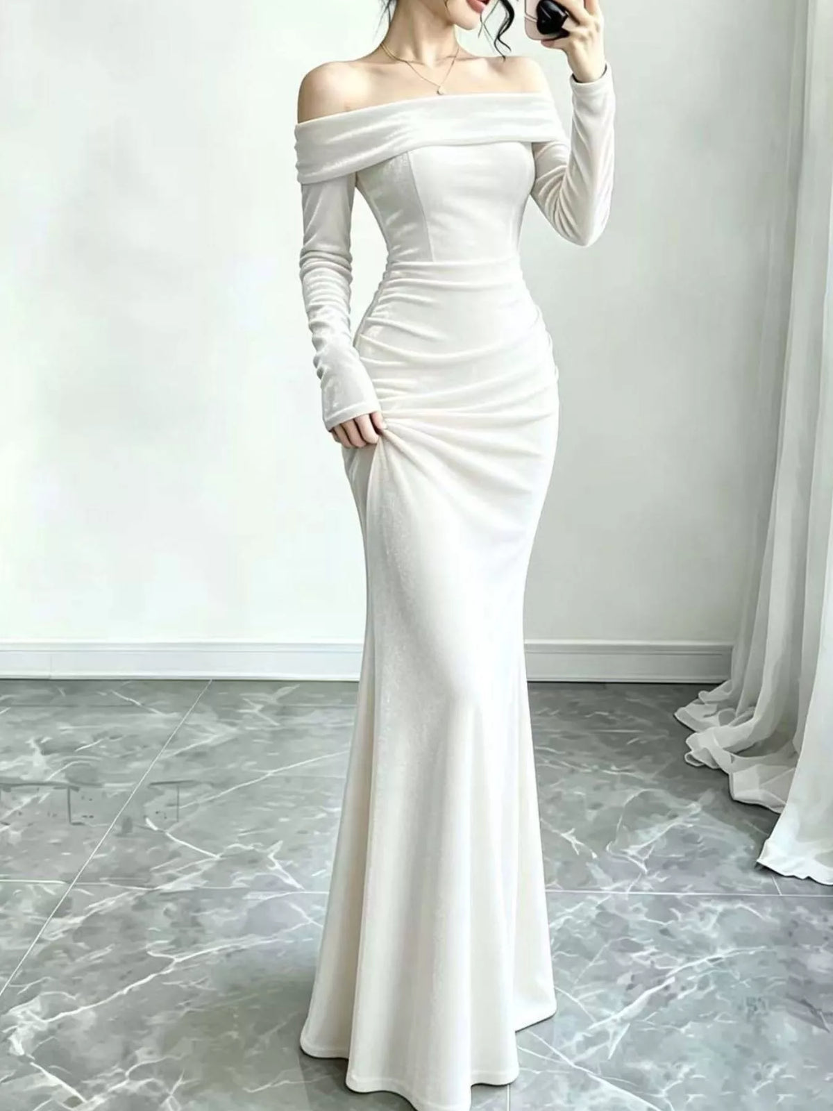 Velvet off-shoulder mermaid dress – white