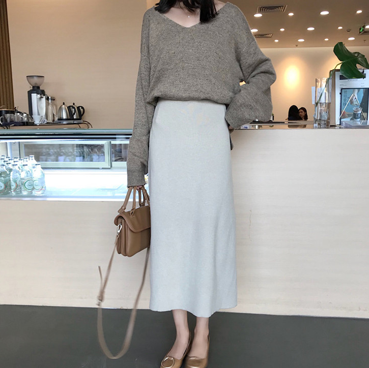 Ribbed knit midi skirt