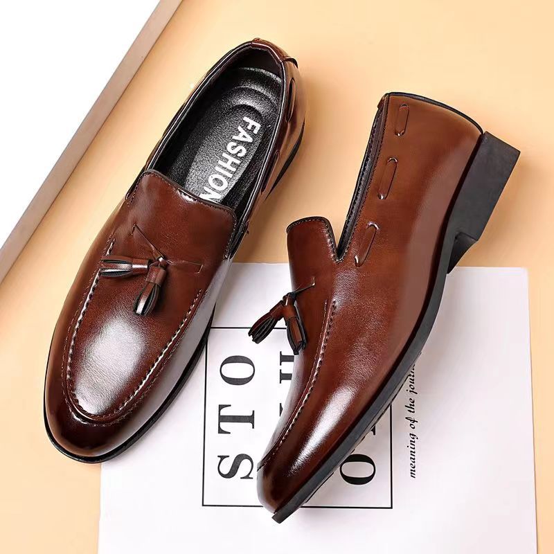 Leather tassel loafers