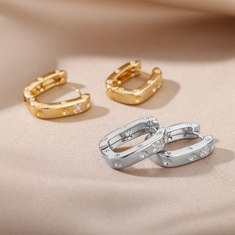 Pavé gold hoop earrings