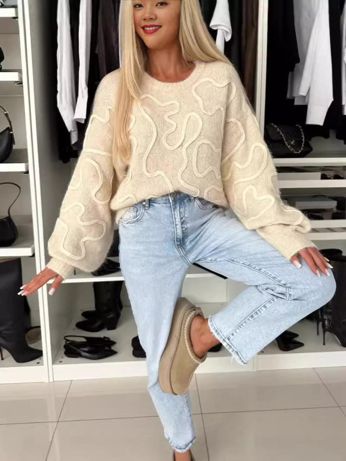 Abstract pattern oversized round neck sweater