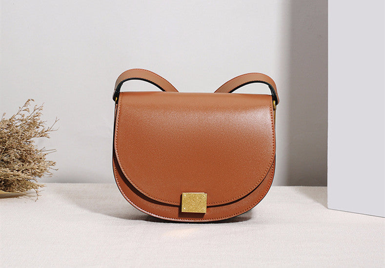 Leather saddle bag
