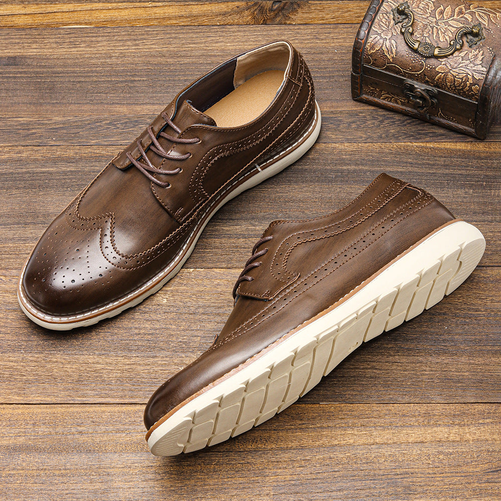 Wingtip brogue shoes, Brown, side