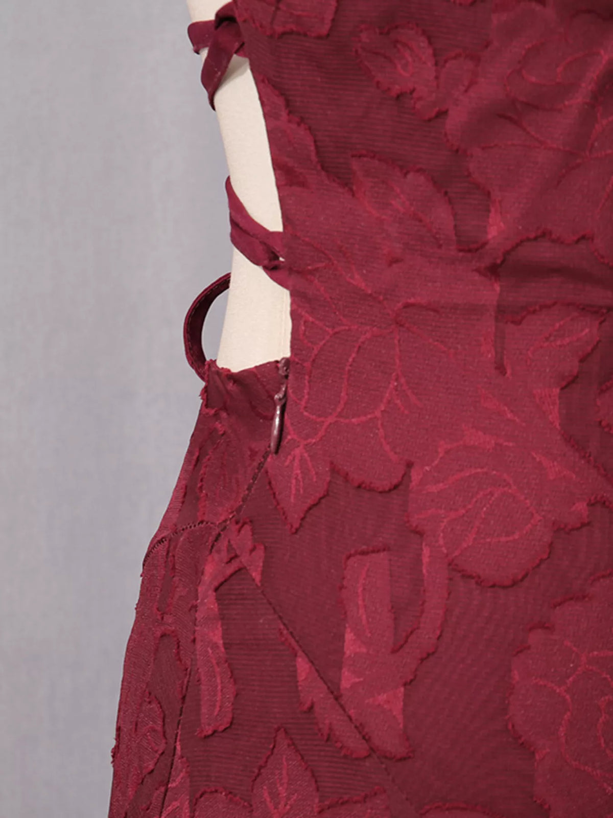 Lace spaghetti strap maxi dress