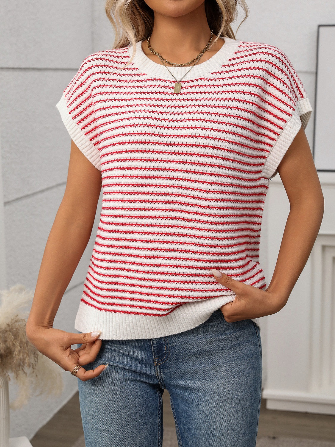 Striped round neck short sleeve knit top