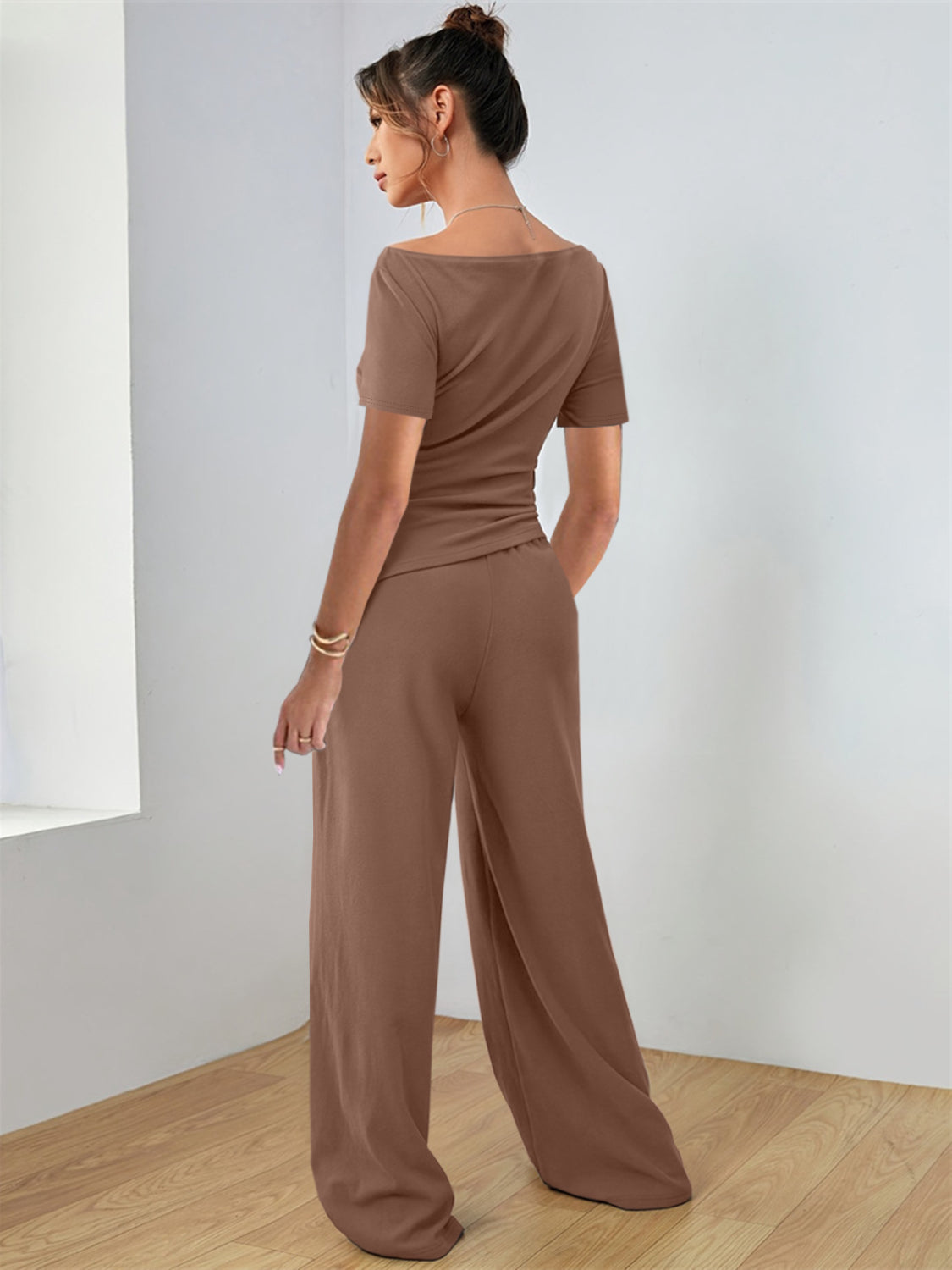 Tee and pants set