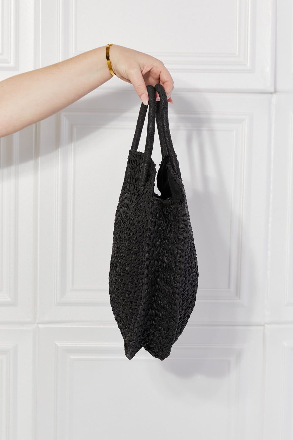 Black rattan straw handbag