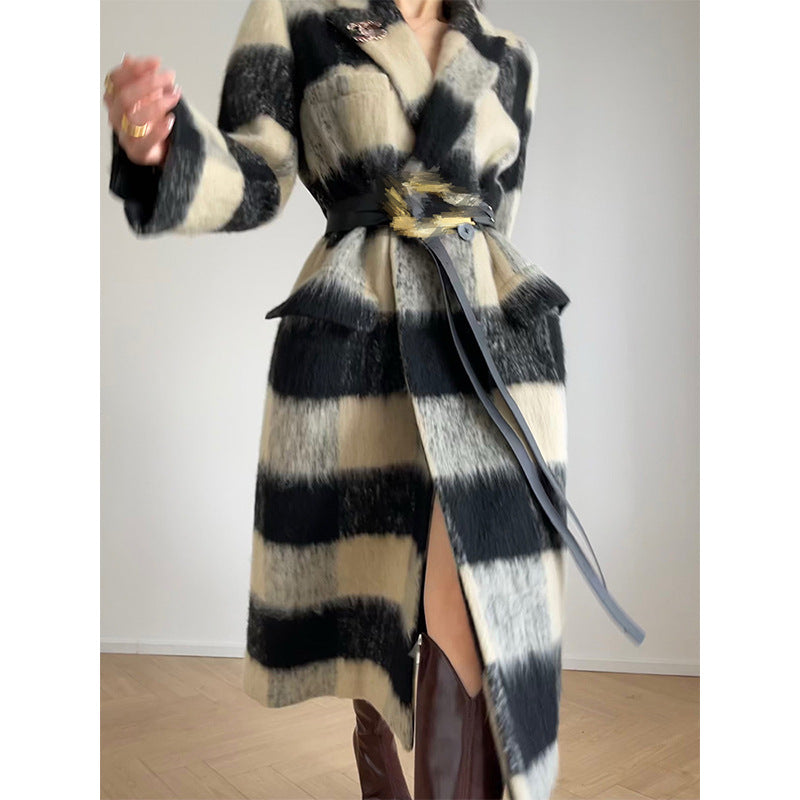 Check overcoat