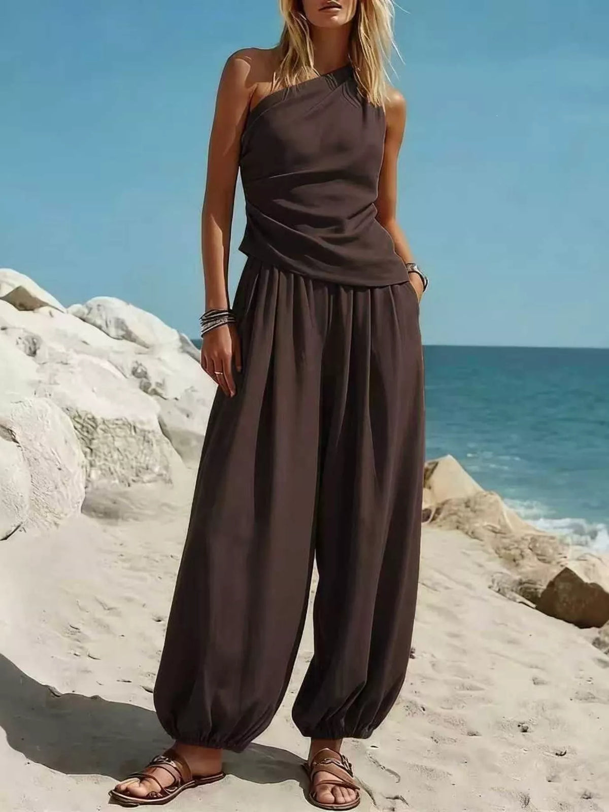 One-shoulder sleeveless top and harem pants set, Brown
