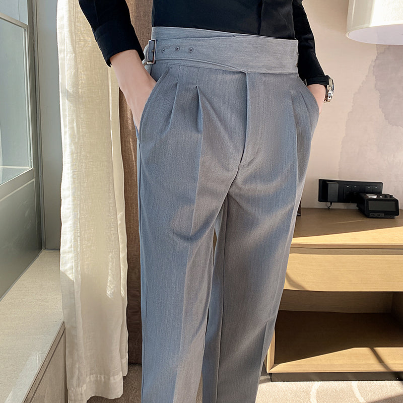 High-waist pleated trousers