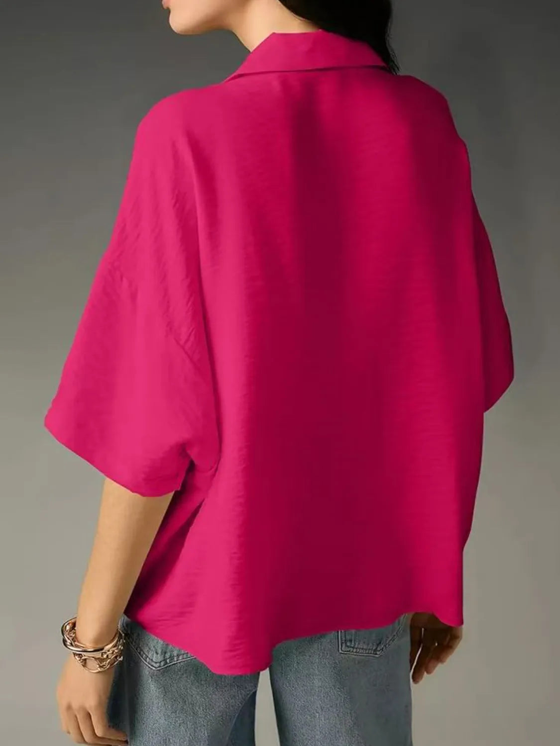 Collared half-sleeve blouse
