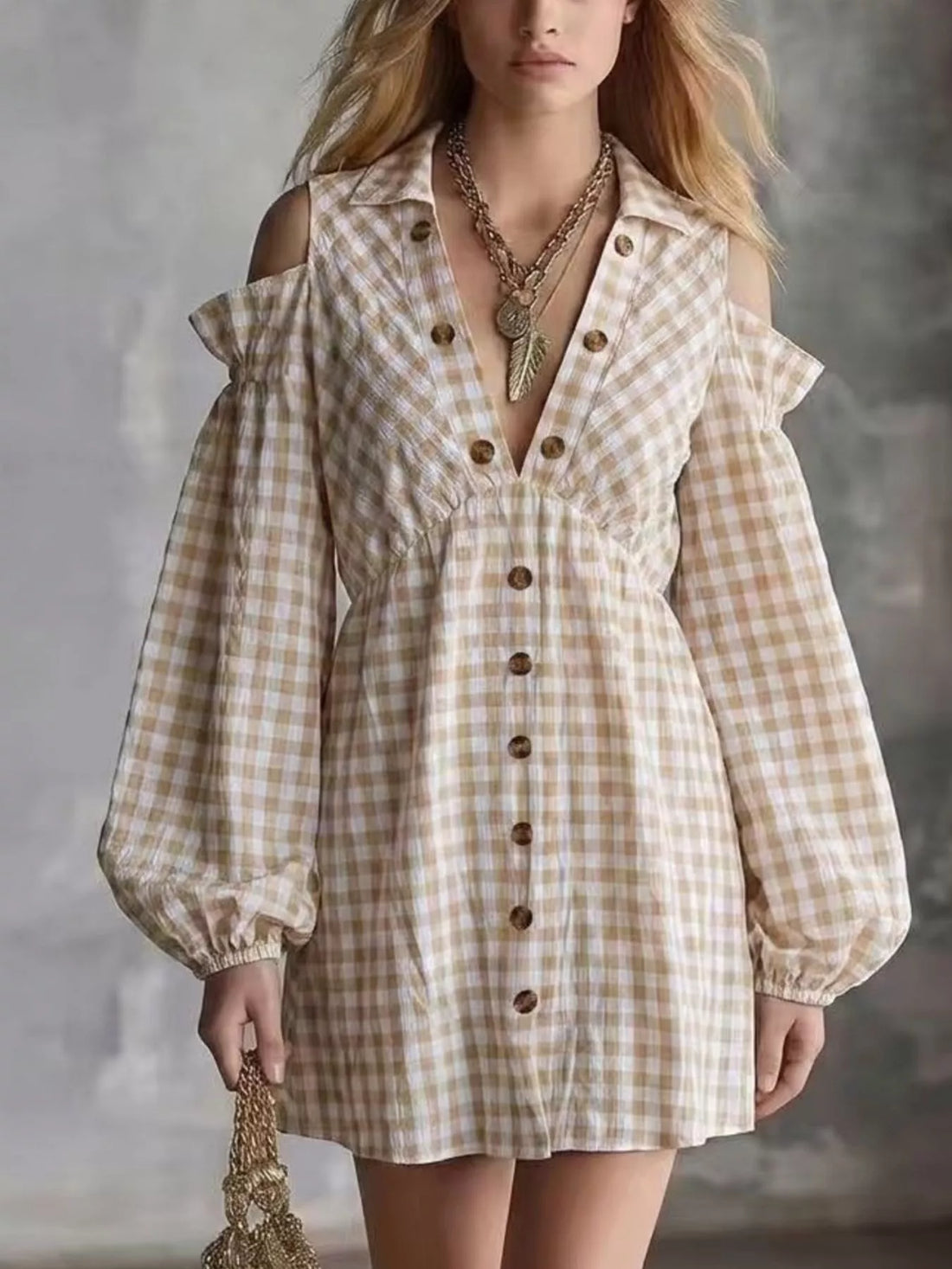 Gingham cold-shoulder dress – khaki color