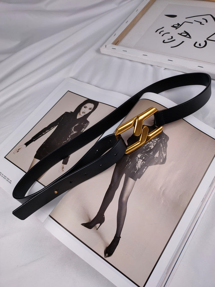 Gold link-buckle belt