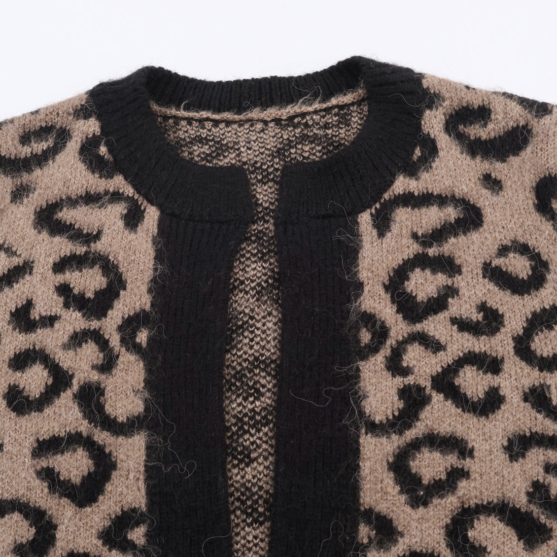 Animal pattern jacquard long sleeved jacket