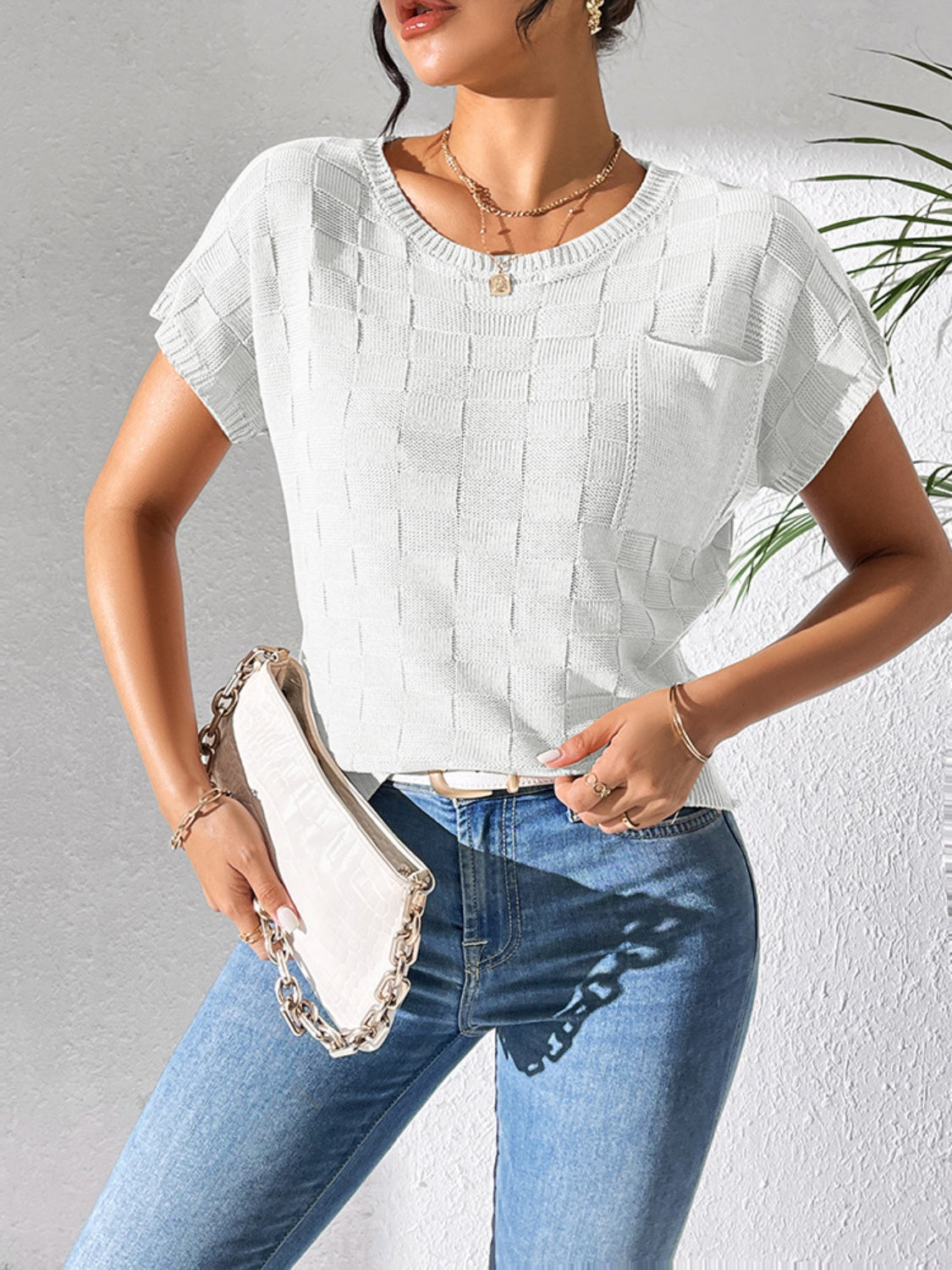 Short-sleeve knit top