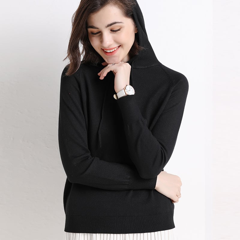 Hooded fine-knit sweater