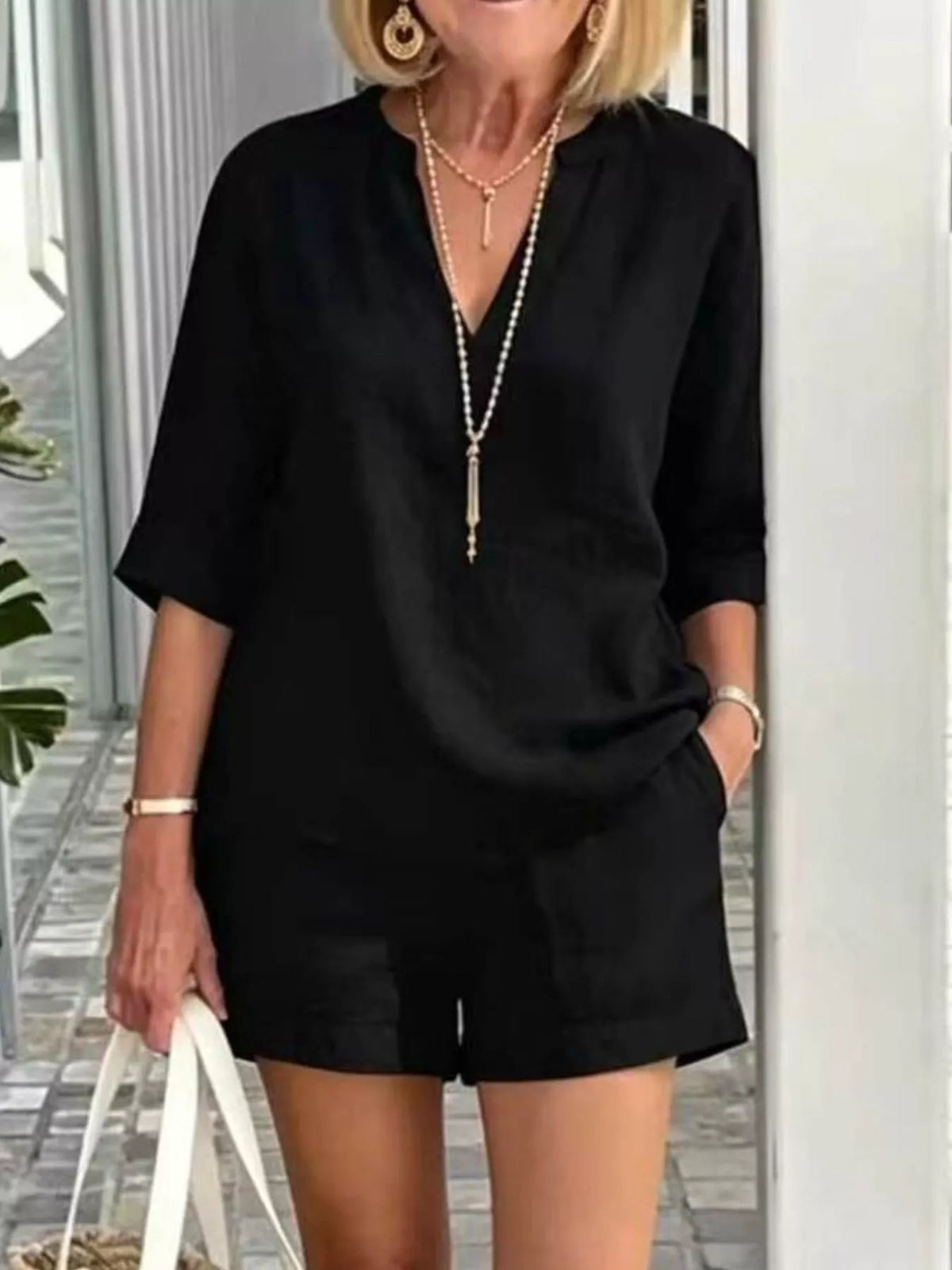 Half-sleeve top and shorts set – black