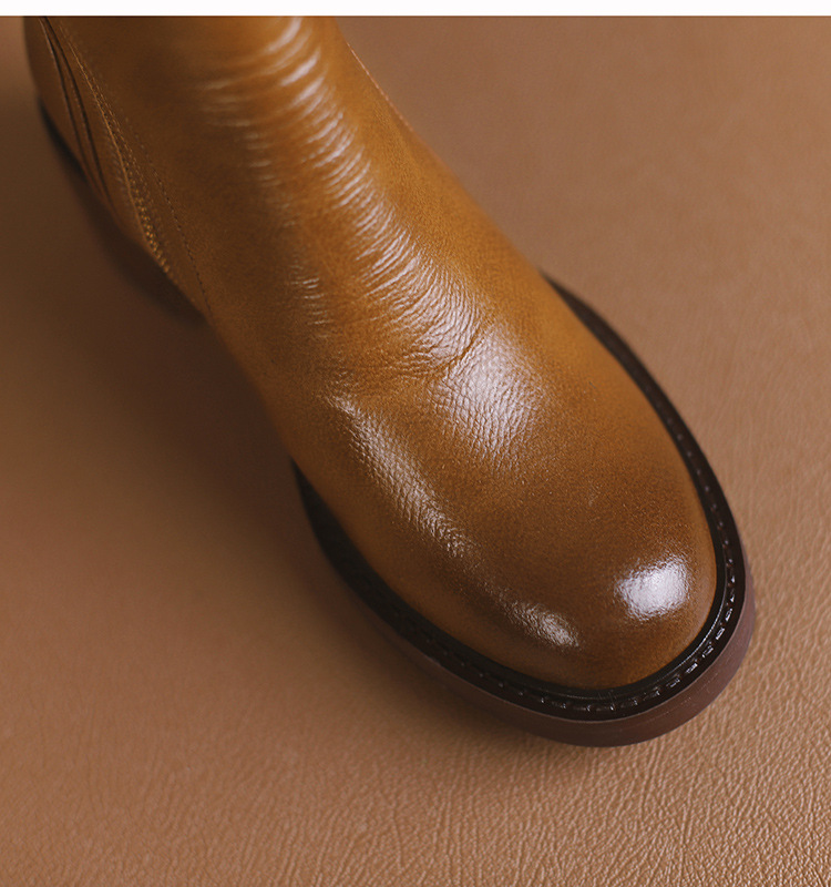 Block heel zip ankle boots, Brown, toe detail
