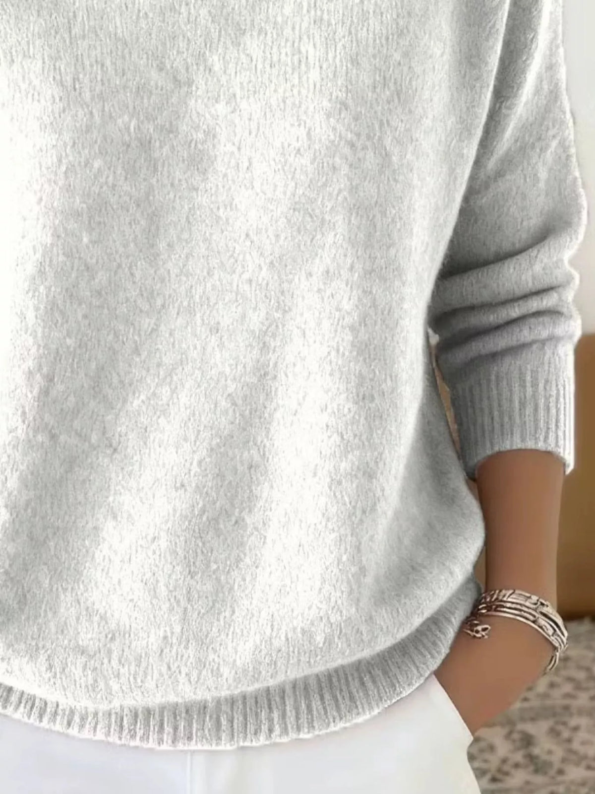 Turtleneck long sleeve sweater