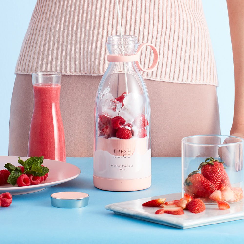 Portable rechargeable blender