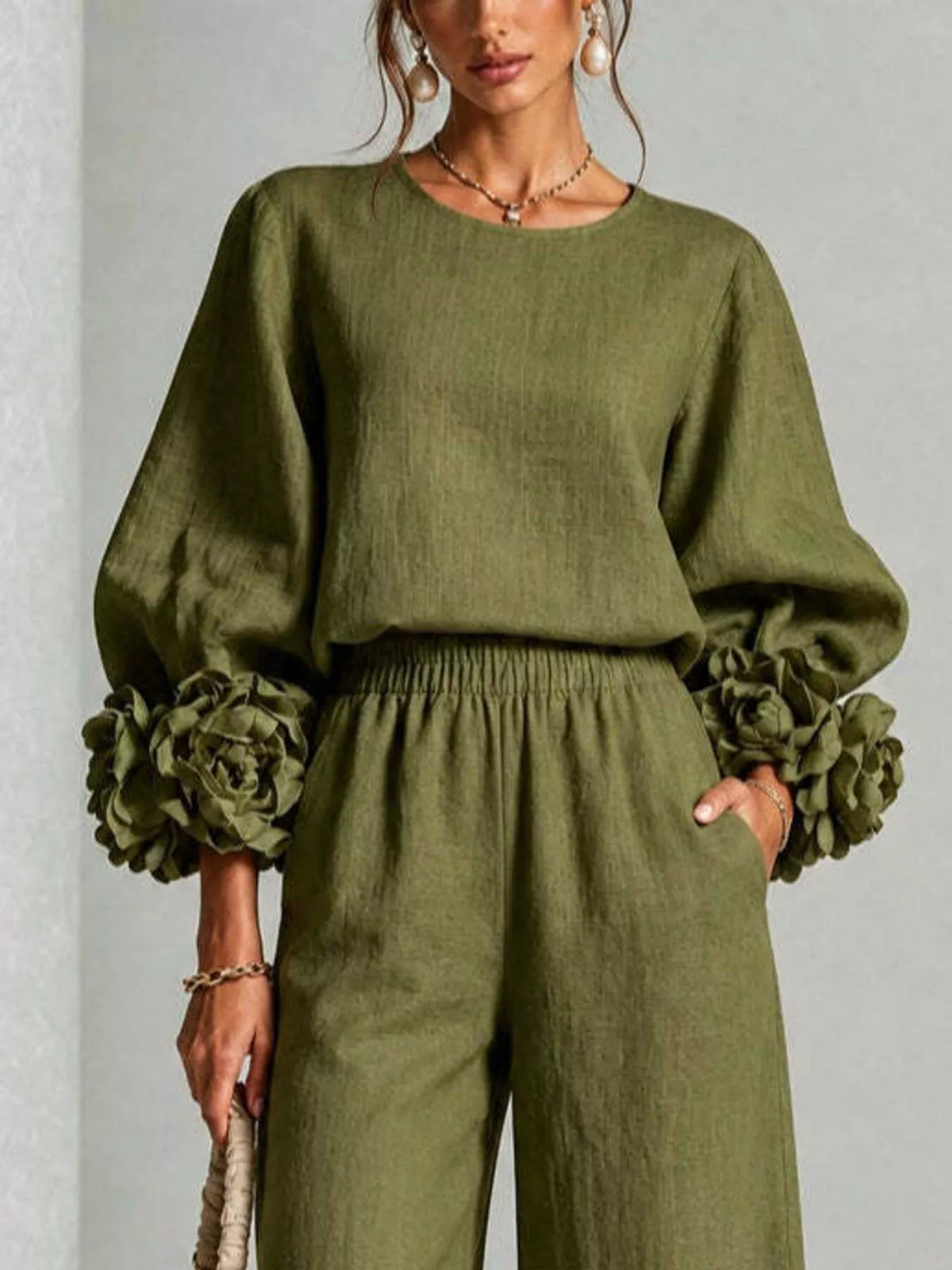 Floral-cuff top and pants set