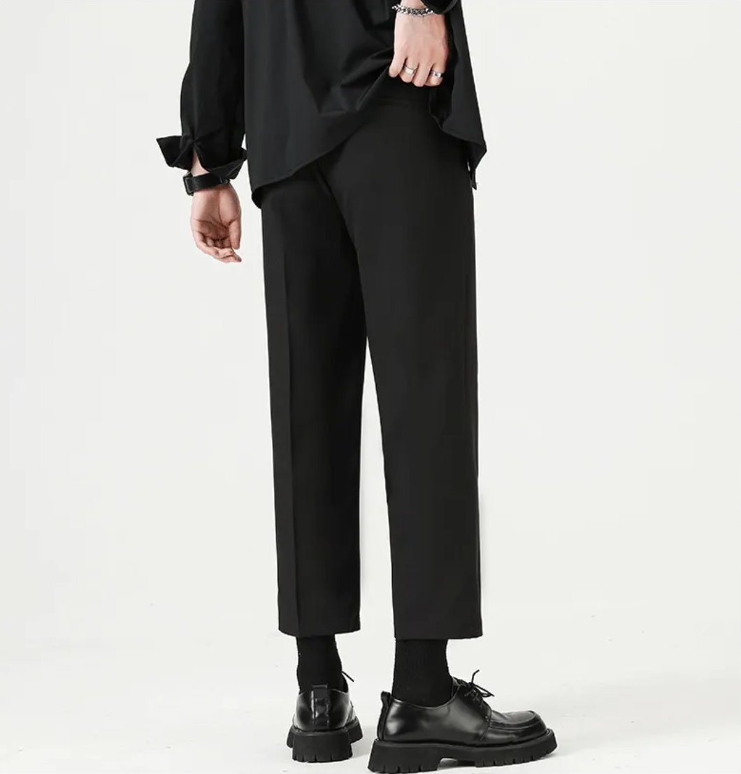 Pleated tapered trousers, Black, front