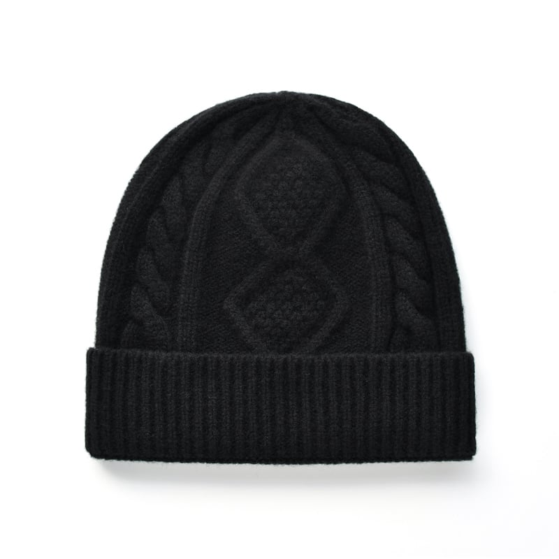 Cable-knit wool beanie