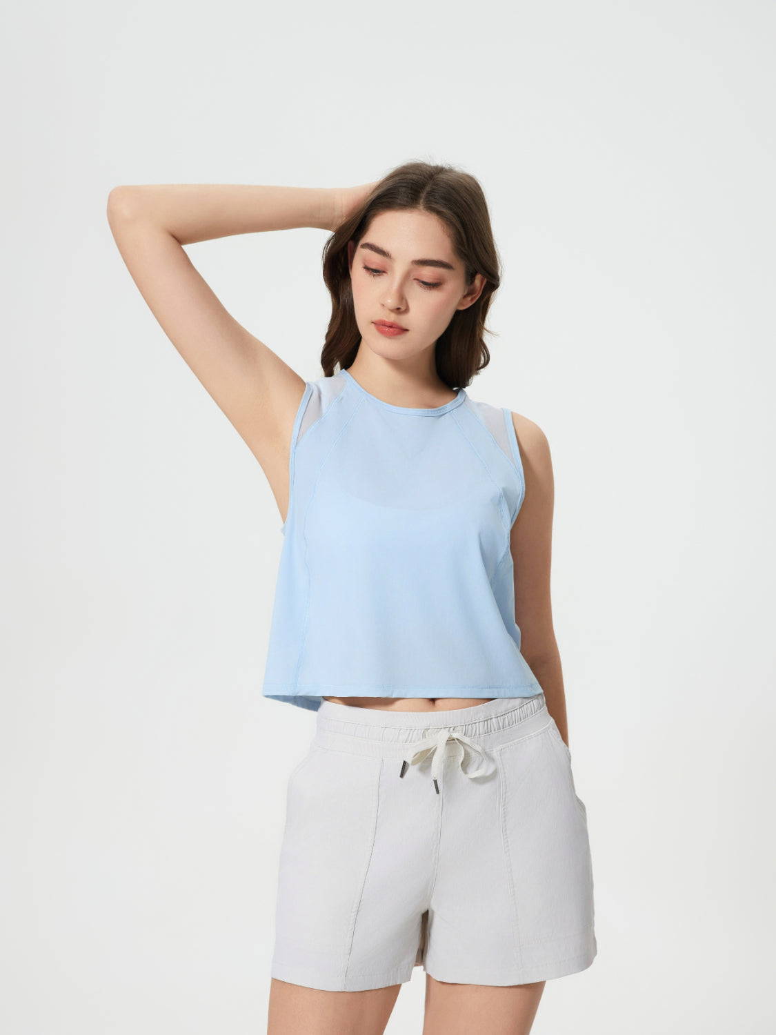 Round neck cropped active tank