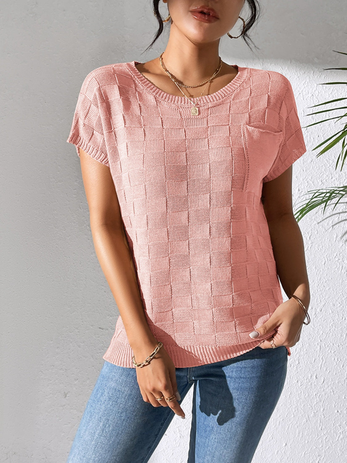 Short-sleeve knit top